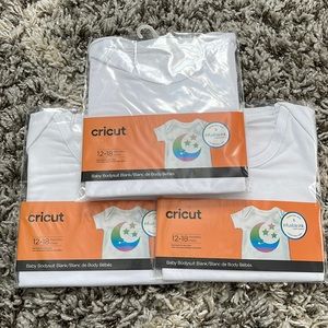 Cricut 3 pack Bodysuits 12-18 months